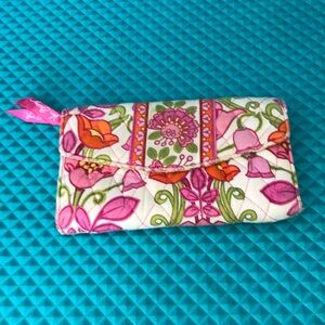 ❤️3X20 VERÁ BRADLEY Lilli Bell Trifold Quilted Wallet